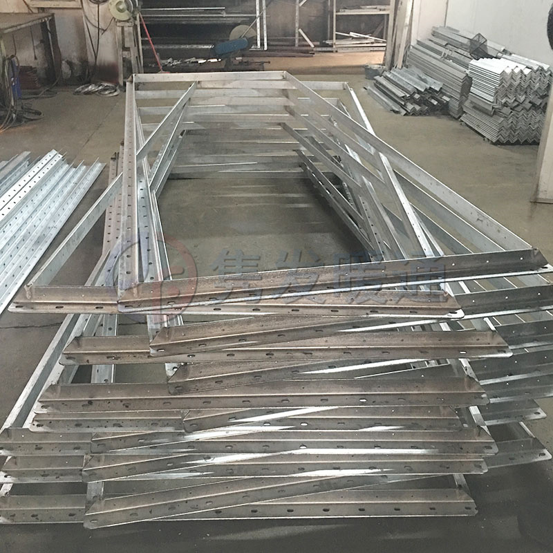 角（jiǎo）鋼（gāng）矩形法蘭